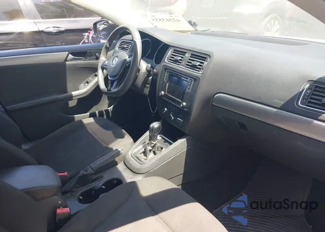 2016 Volkswagen Jetta 1.4T Se z USA, uszkodzony, nr VIN 3VWD67AJ3GM320658